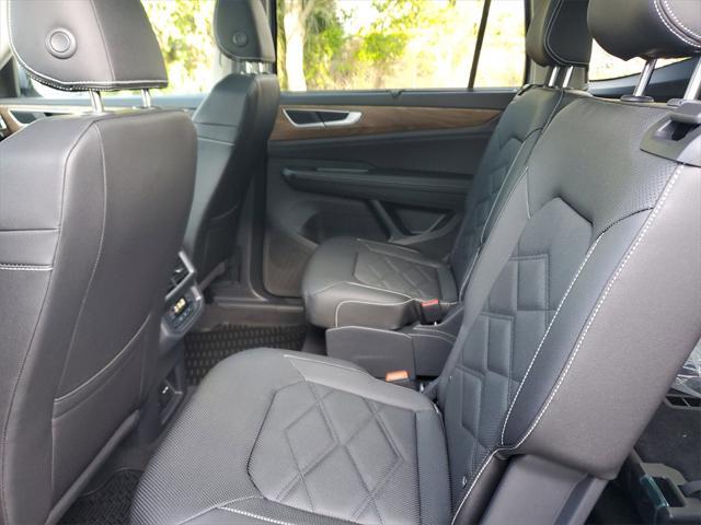 new 2025 Volkswagen Atlas car, priced at $44,512
