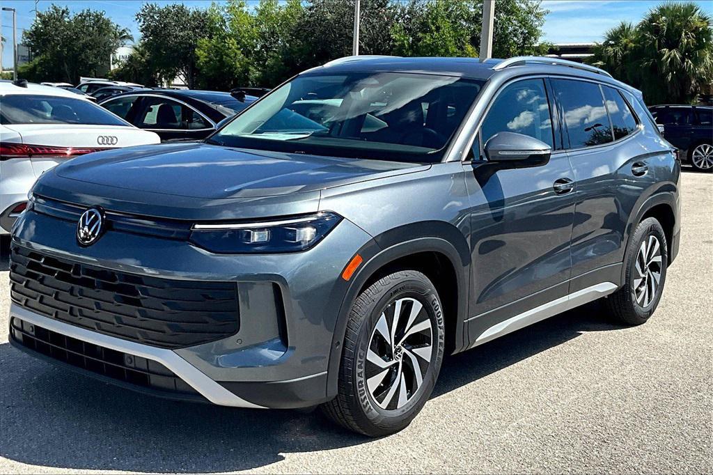 new 2025 Volkswagen Tiguan car, priced at $27,867