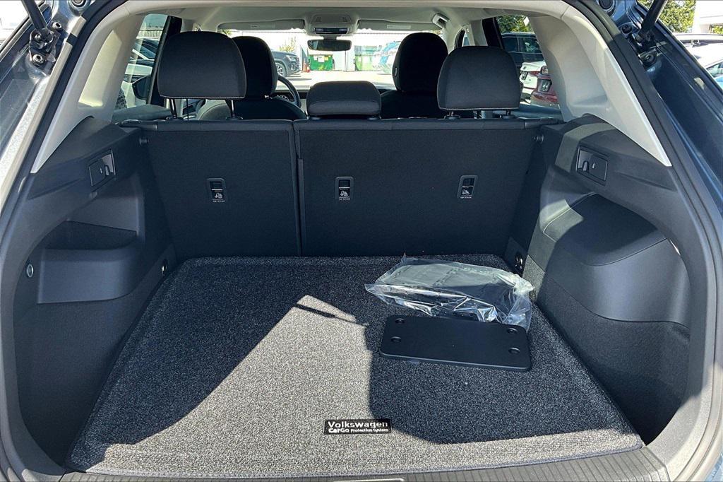 new 2025 Volkswagen Tiguan car, priced at $27,867
