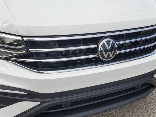 new 2024 Volkswagen Tiguan car, priced at $27,025