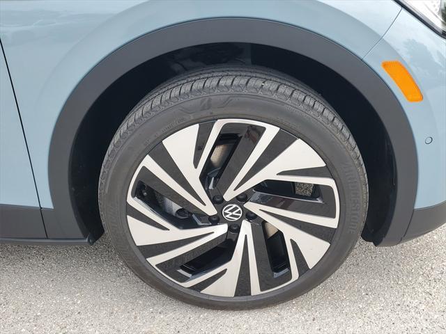 new 2025 Volkswagen ID.4 car, priced at $52,853