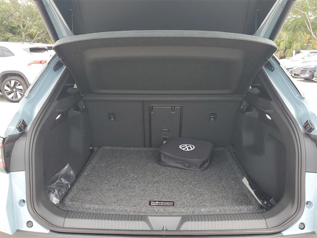 new 2025 Volkswagen ID.4 car, priced at $52,853