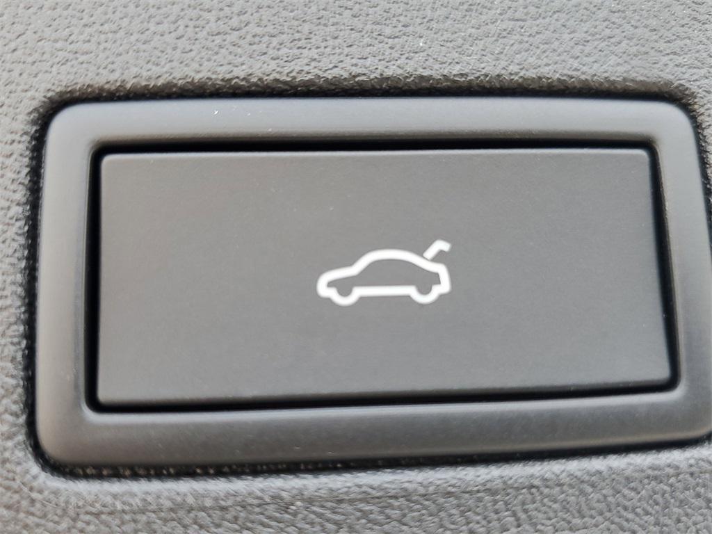 new 2025 Volkswagen ID.4 car, priced at $52,853