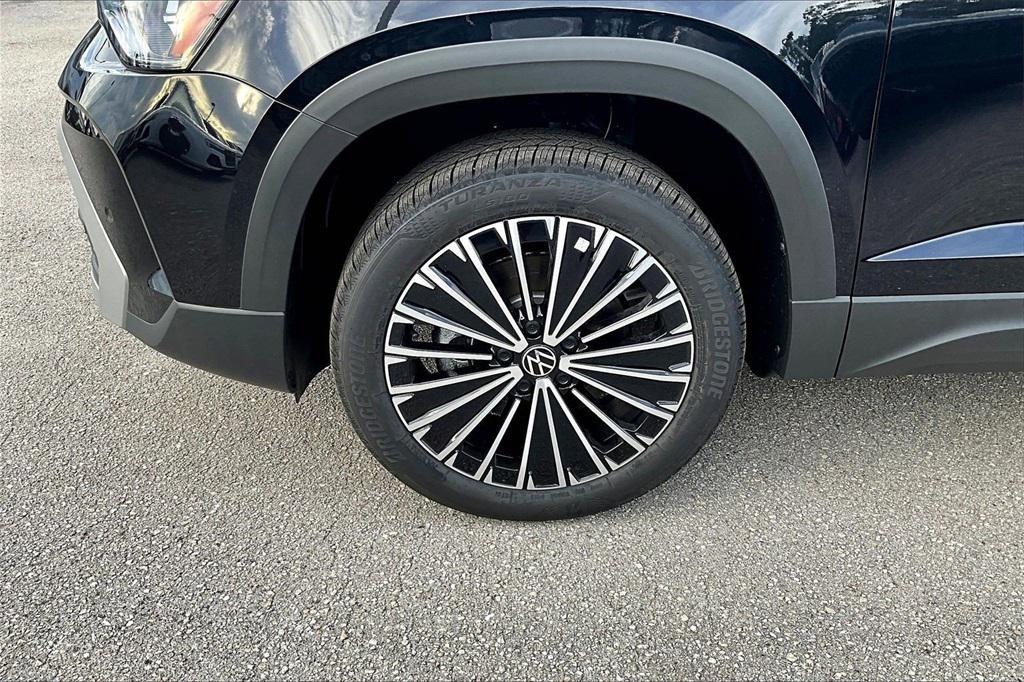 new 2025 Volkswagen Taos car, priced at $25,588