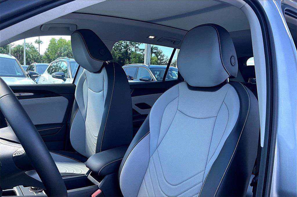 new 2025 Volkswagen Tiguan car, priced at $35,160