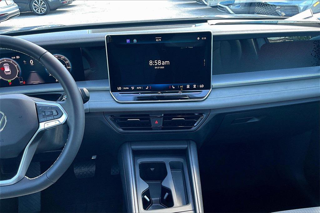 new 2025 Volkswagen Tiguan car, priced at $35,160