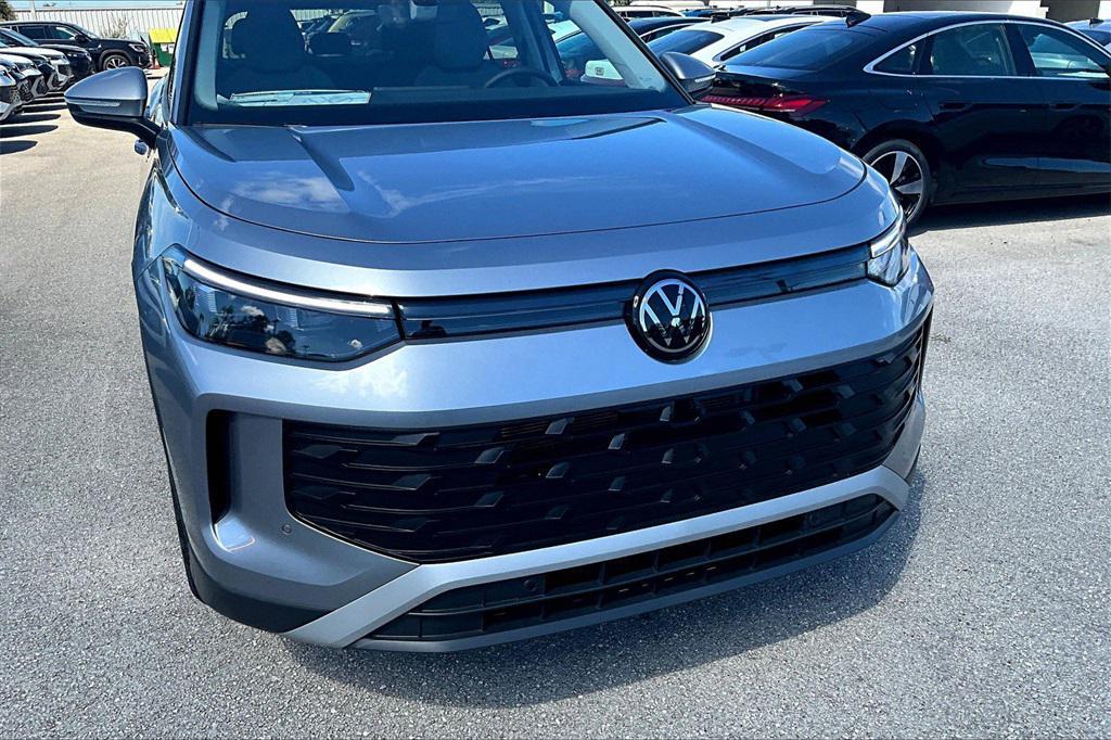 new 2025 Volkswagen Tiguan car, priced at $35,160