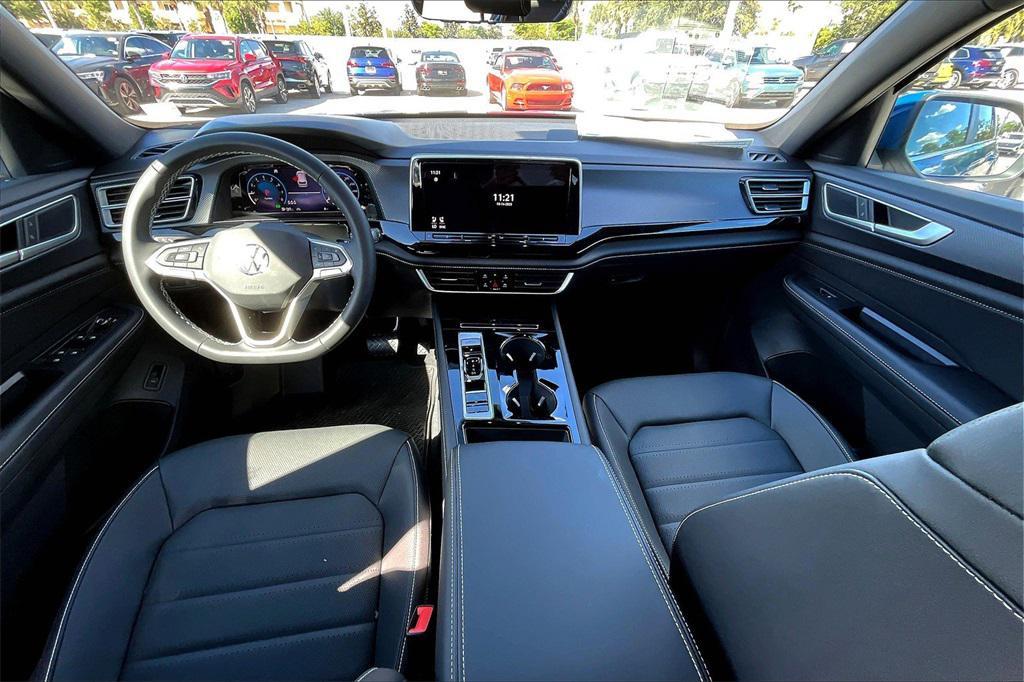 new 2026 Volkswagen Atlas Cross Sport car, priced at $46,400