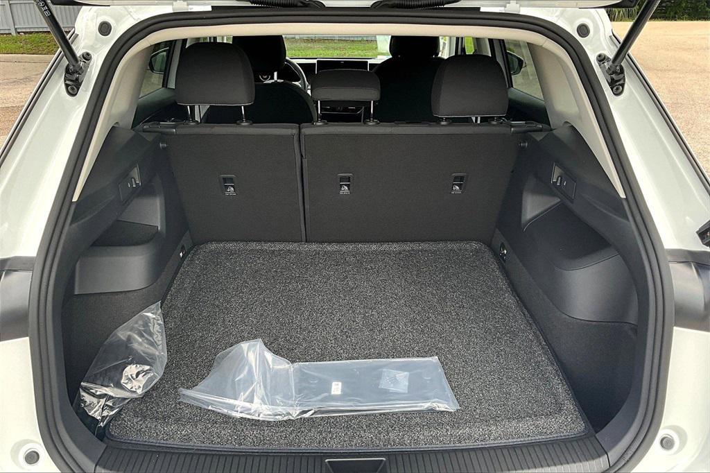 new 2025 Volkswagen Tiguan car, priced at $29,751