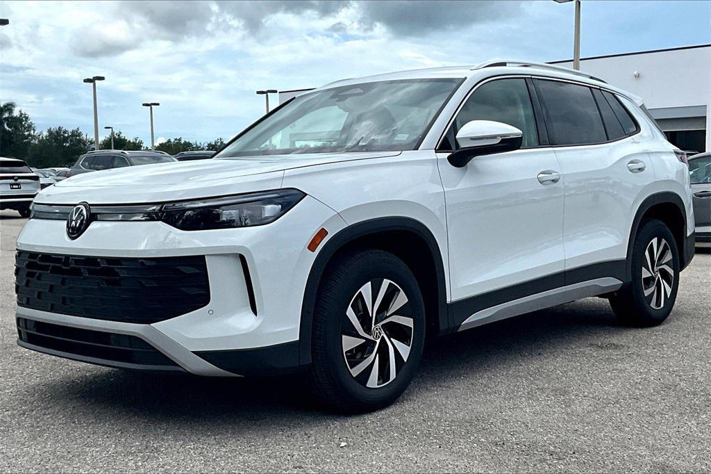 new 2025 Volkswagen Tiguan car, priced at $29,751