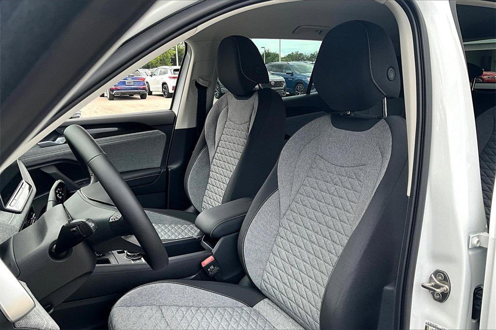 new 2025 Volkswagen Tiguan car, priced at $29,751