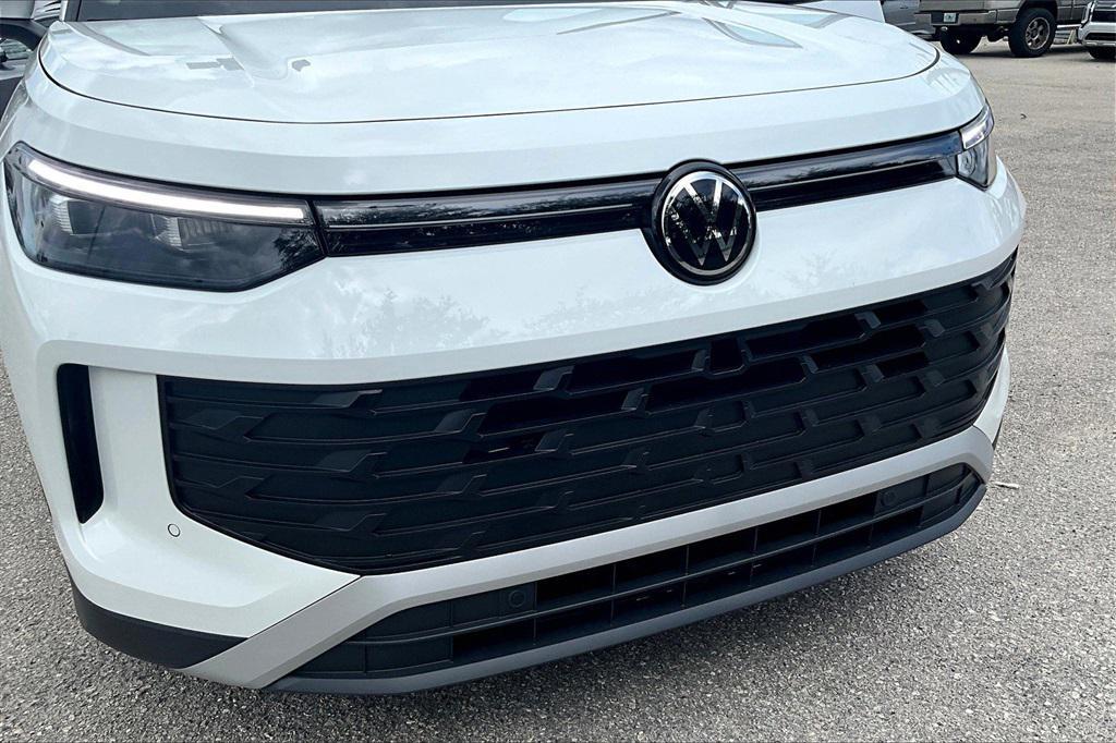 new 2025 Volkswagen Tiguan car, priced at $29,751
