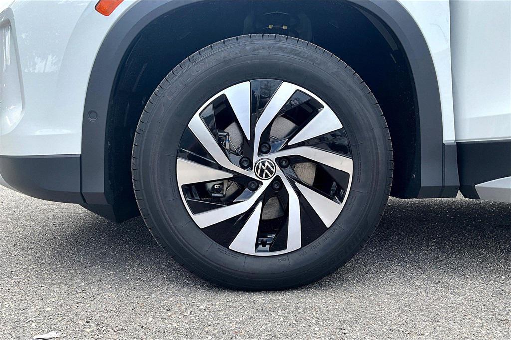 new 2025 Volkswagen Tiguan car, priced at $29,751