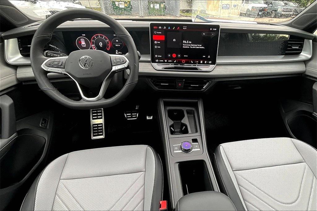 new 2025 Volkswagen Tiguan car, priced at $35,931