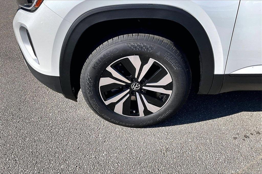 new 2026 Volkswagen Atlas car, priced at $37,798