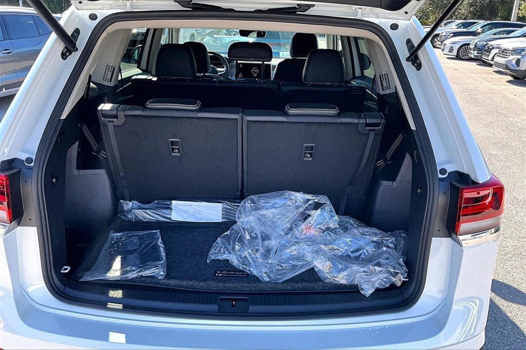 new 2026 Volkswagen Atlas car, priced at $37,798