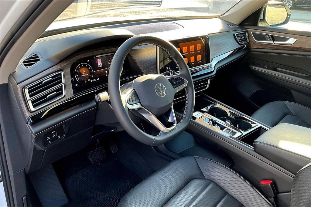 used 2024 Volkswagen Atlas car, priced at $34,250