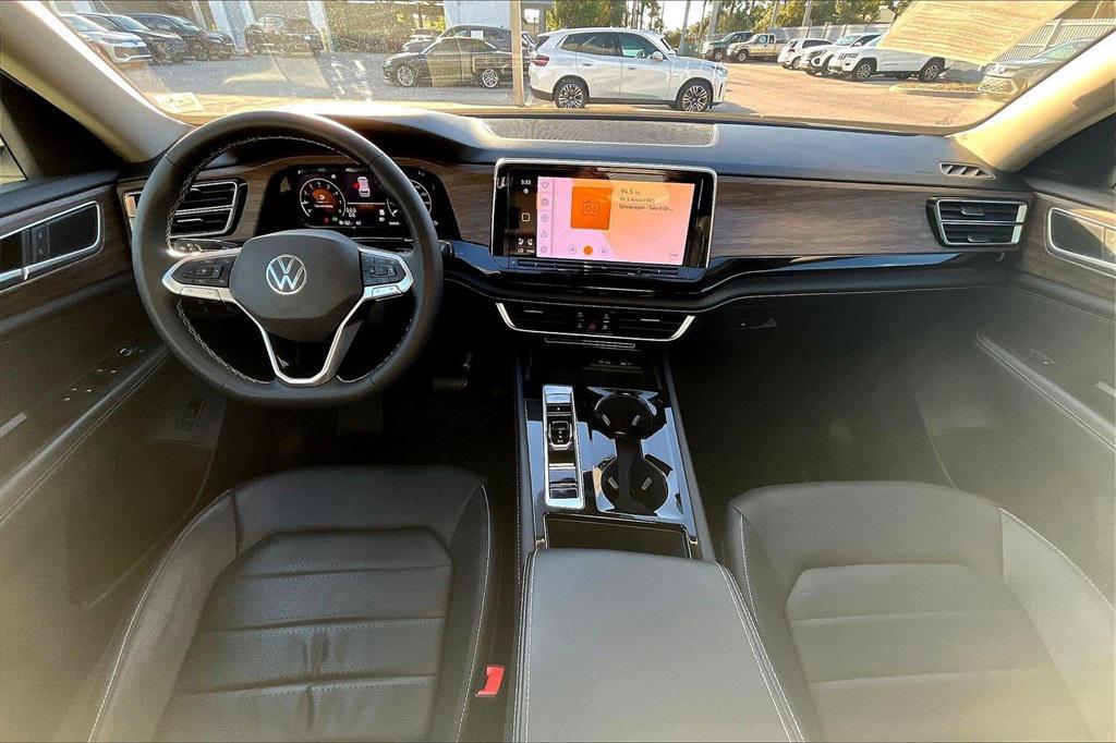 used 2024 Volkswagen Atlas car, priced at $34,250