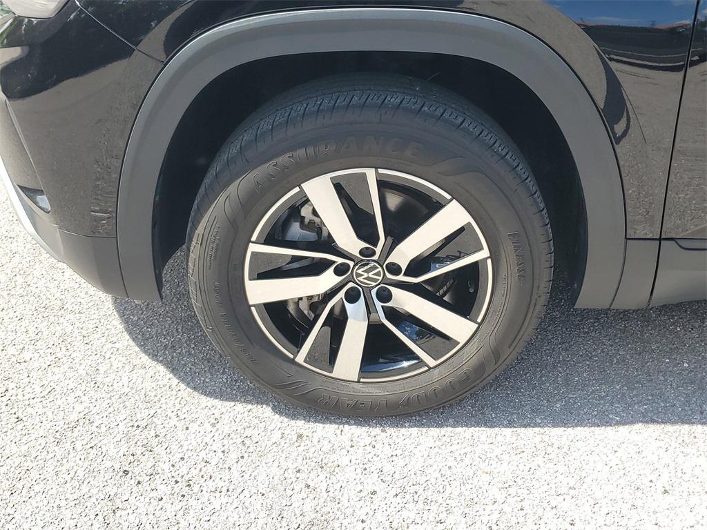 used 2022 Volkswagen Atlas car, priced at $25,250