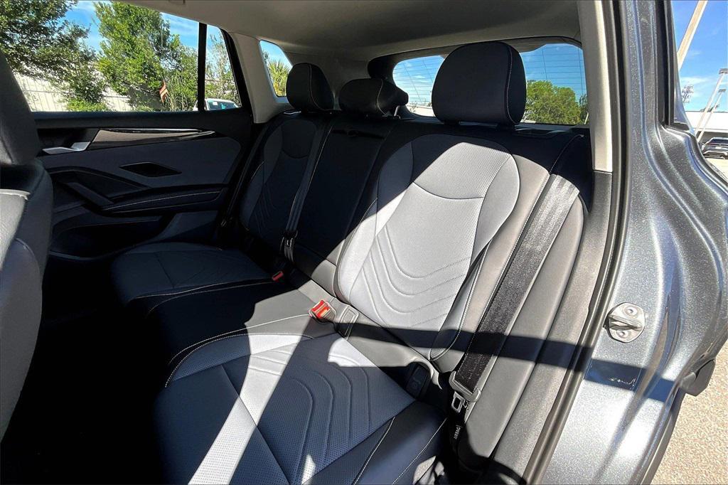 new 2025 Volkswagen Tiguan car, priced at $33,904