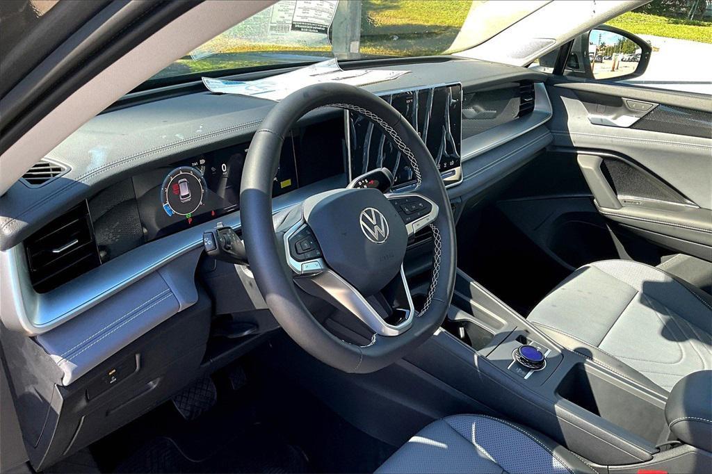 new 2025 Volkswagen Tiguan car, priced at $33,904