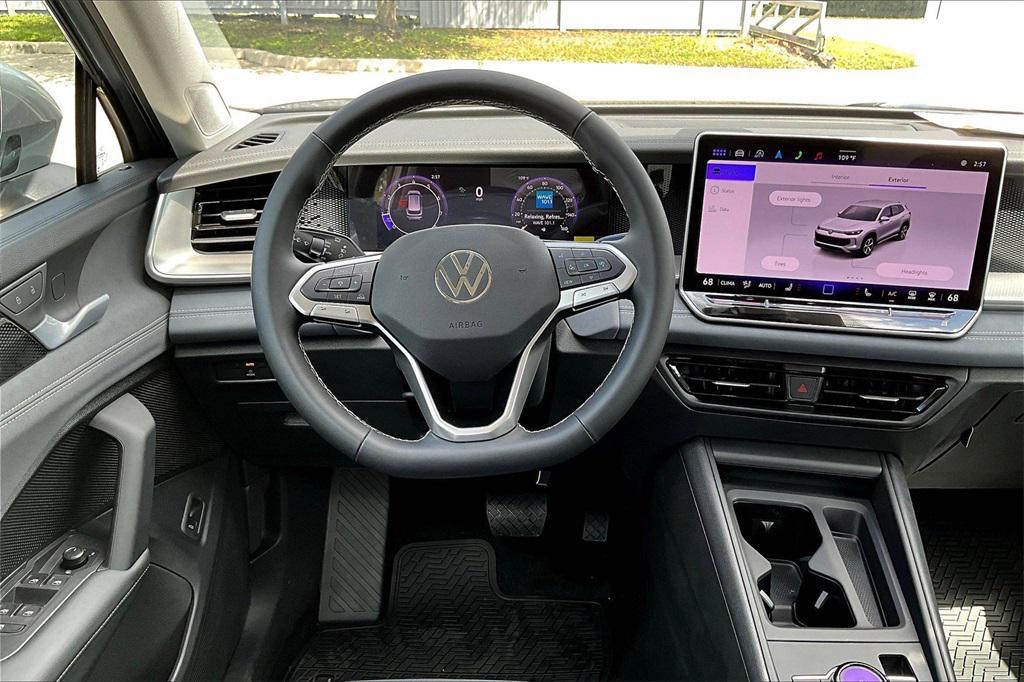 new 2025 Volkswagen Tiguan car, priced at $32,777
