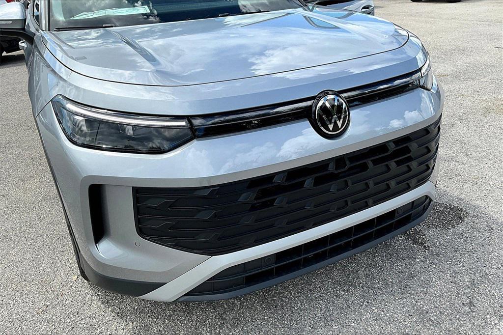 new 2025 Volkswagen Tiguan car, priced at $32,777