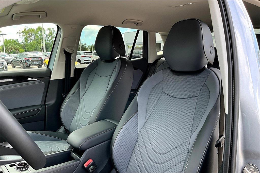 new 2025 Volkswagen Tiguan car, priced at $32,777