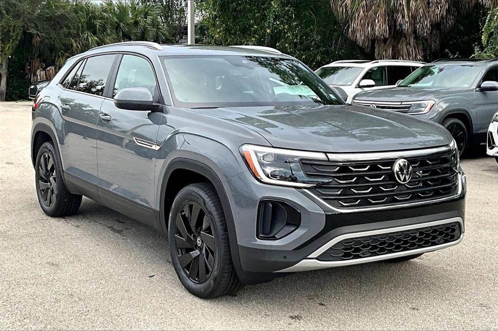 new 2026 Volkswagen Atlas Cross Sport car, priced at $42,517