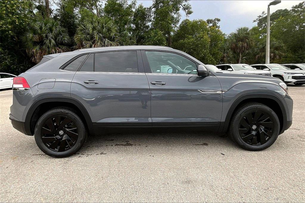 new 2026 Volkswagen Atlas Cross Sport car, priced at $42,517