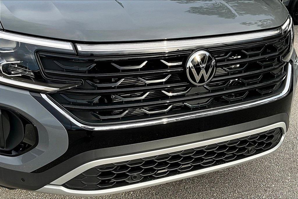 new 2026 Volkswagen Atlas Cross Sport car, priced at $42,517