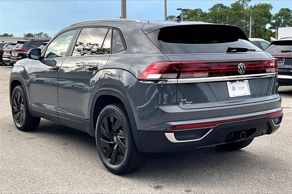 new 2026 Volkswagen Atlas Cross Sport car, priced at $42,517