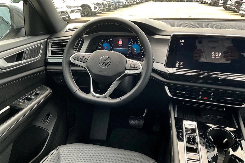 new 2026 Volkswagen Atlas Cross Sport car, priced at $42,517