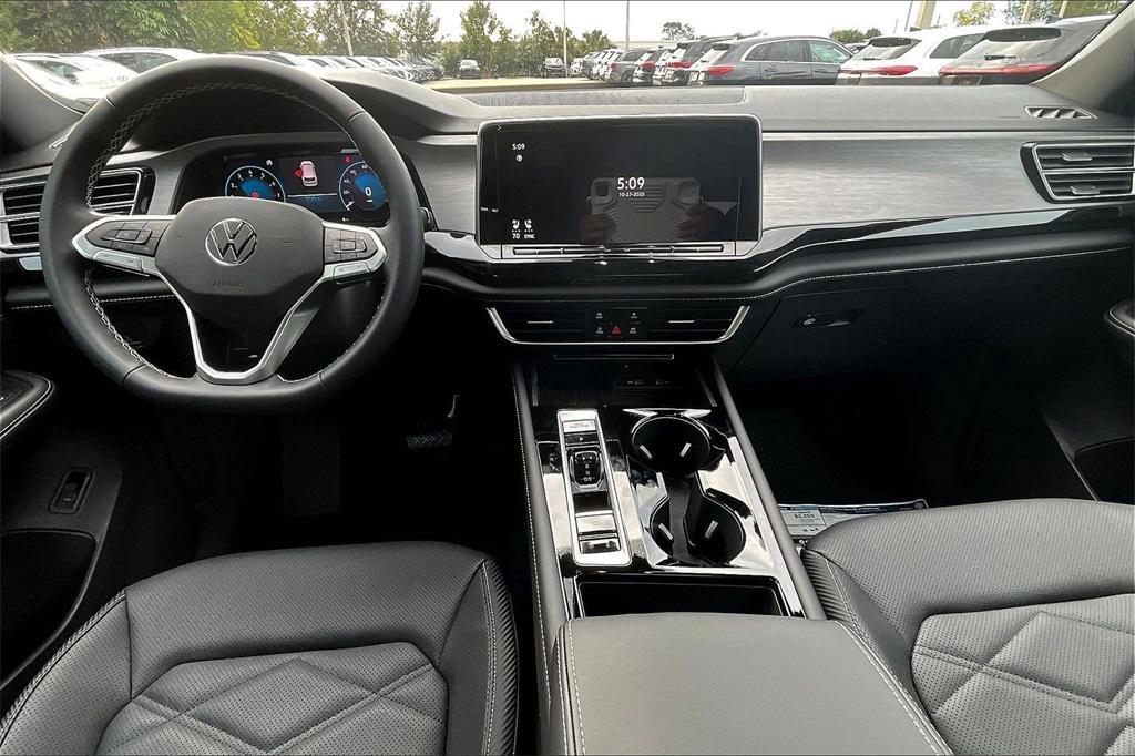 new 2026 Volkswagen Atlas Cross Sport car, priced at $42,517