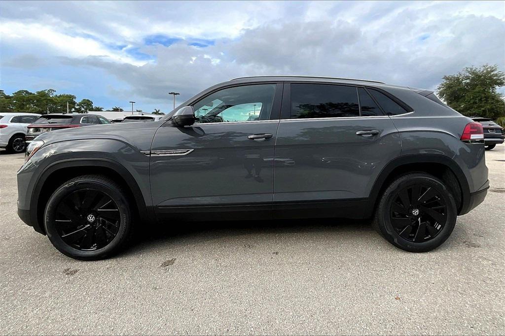new 2026 Volkswagen Atlas Cross Sport car, priced at $42,517