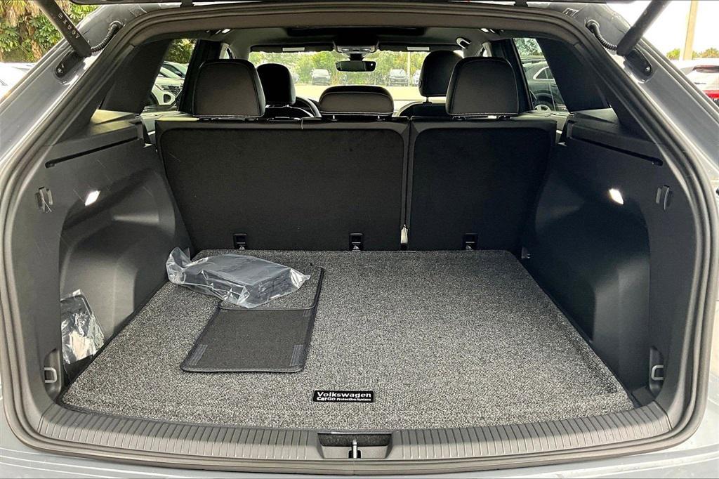 new 2026 Volkswagen Atlas Cross Sport car, priced at $42,517