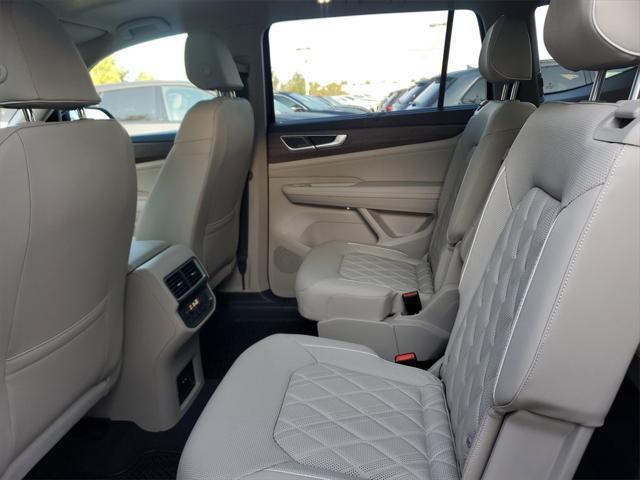 new 2025 Volkswagen Atlas car, priced at $52,758