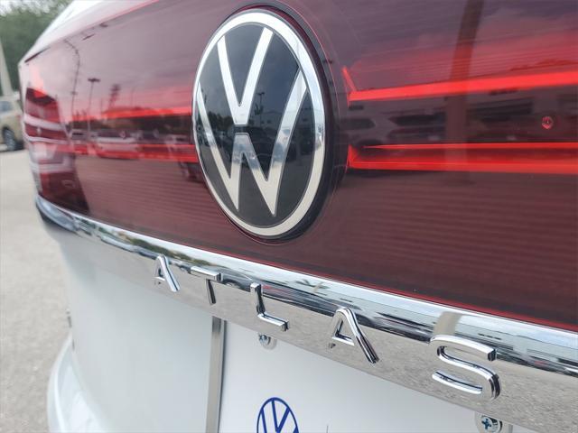 new 2025 Volkswagen Atlas Cross Sport car, priced at $40,630