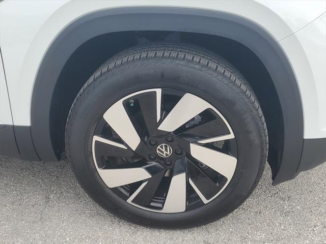 new 2025 Volkswagen Atlas Cross Sport car, priced at $40,630