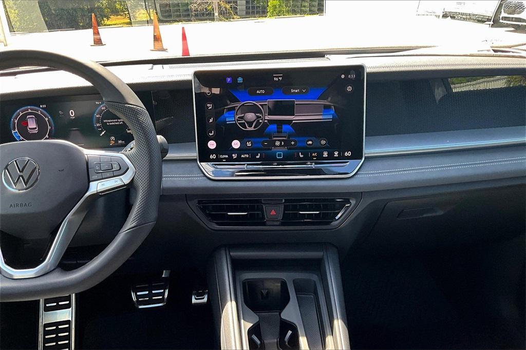 new 2025 Volkswagen Tiguan car, priced at $35,846