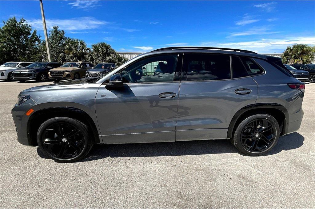 new 2025 Volkswagen Tiguan car, priced at $35,846