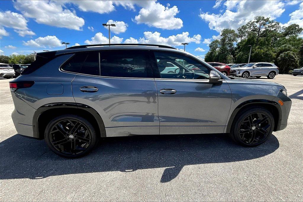 new 2025 Volkswagen Tiguan car, priced at $35,846