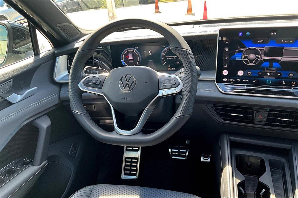new 2025 Volkswagen Tiguan car, priced at $35,846