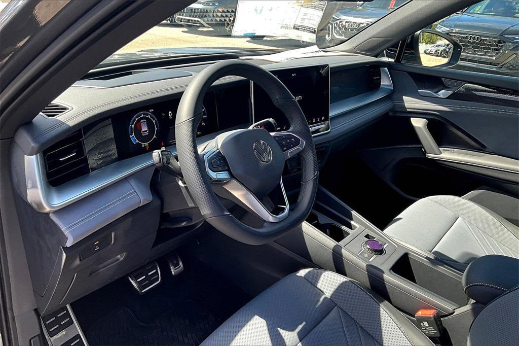new 2025 Volkswagen Tiguan car, priced at $35,846