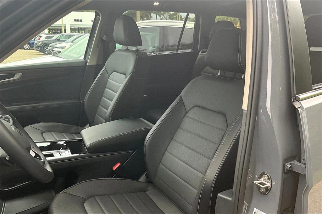 new 2026 Volkswagen Atlas car, priced at $50,893
