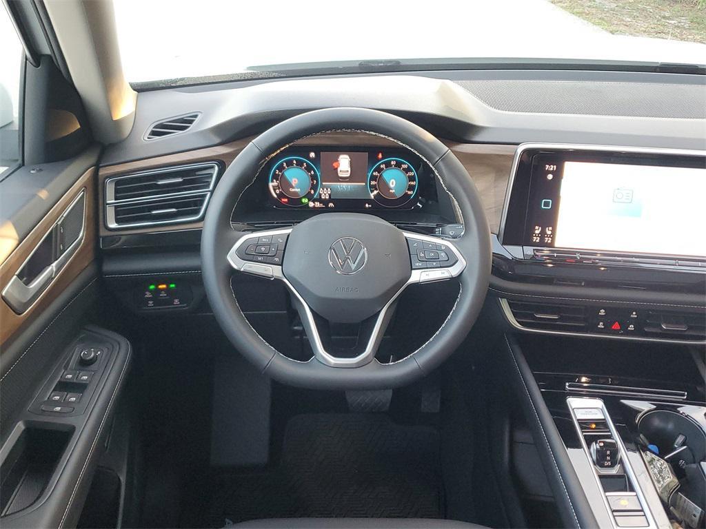 new 2025 Volkswagen Atlas car, priced at $40,949