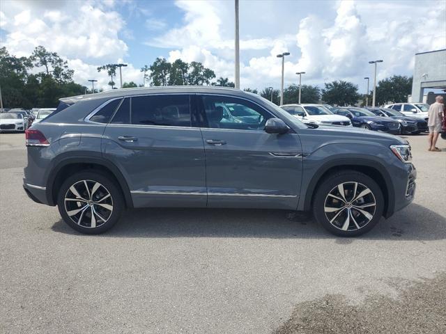 new 2024 Volkswagen Atlas Cross Sport car, priced at $49,336