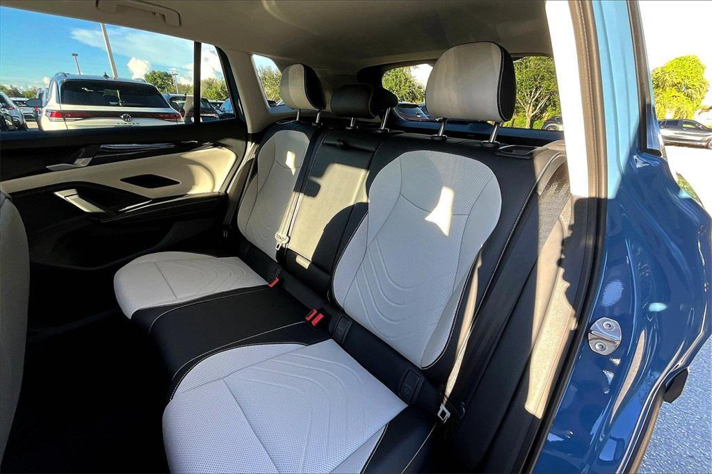 new 2025 Volkswagen Tiguan car, priced at $35,597