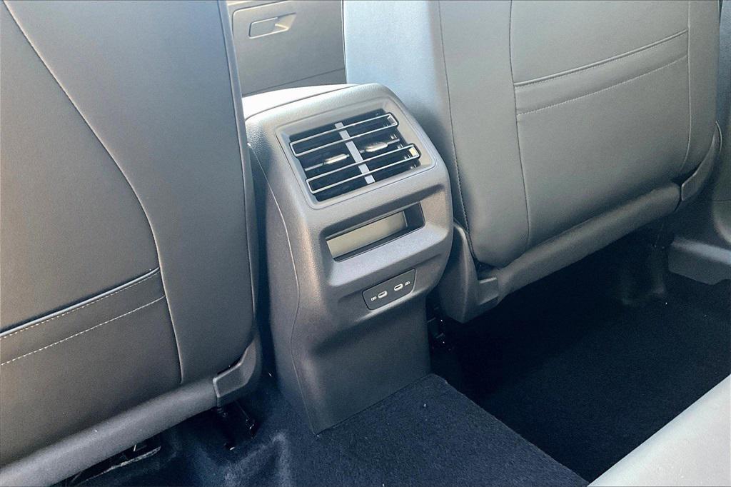 new 2025 Volkswagen Tiguan car, priced at $35,597