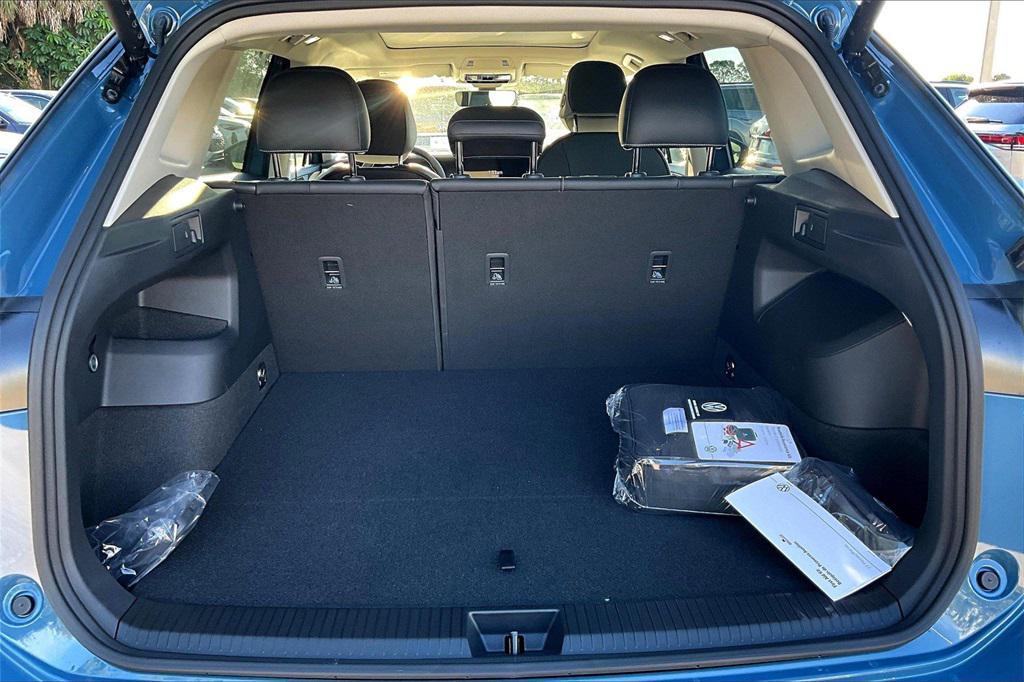 new 2025 Volkswagen Tiguan car, priced at $35,597